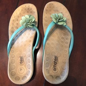 Vionic Fleur Green Beaded Bow Sandals Sz 7